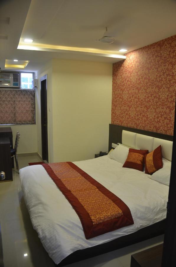 קאנפור Hotel Krishna Galaxy מראה חיצוני תמונה